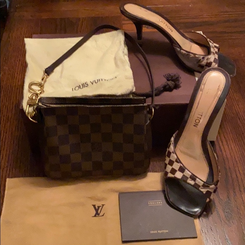 Louis Vuitton croisette pouchette